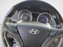 Used 2012  Hyundai Sonata 4d Sedan SE at Best Choice Motors near Lafayette&comma; IN