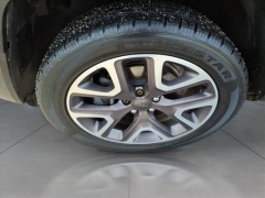 Used 2015  Jeep Renegade 4d SUV 4WD Latitude at Best Choice Motors near Lafayette&comma; IN