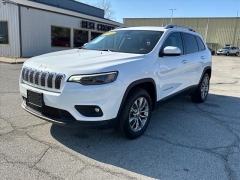 Used 2019  Jeep Cherokee 4d SUV 4WD Latitude Plus 2&period;0L Turbo at Best Choice Motors near Lafayette&comma; IN