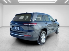 Used 2023  Jeep Grand Cherokee Laredo 4x4 at Best Choice Motors near Lafayette&comma; IN