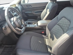 Used 2024  Nissan Pathfinder SV 4WD at Best Choice Motors near Lafayette&comma; IN