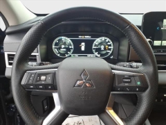 Used 2024  Mitsubishi Outlander Plug-In Hybrid SE S-AWC at Best Choice Motors near Lafayette&comma; IN