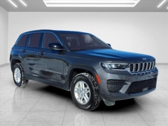 Used 2023  Jeep Grand Cherokee Laredo 4x4 at Best Choice Motors near Lafayette&comma; IN