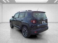 Used 2015  Jeep Renegade 4d SUV 4WD Latitude at Best Choice Motors near Lafayette&comma; IN