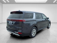 Used 2022  Kia Carnival LX Seat Package FWD at Best Choice Motors near Lafayette&comma; IN