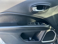 Used 2021  Jeep Compass Altitude FWD at Best Choice Motors near Lafayette&comma; IN