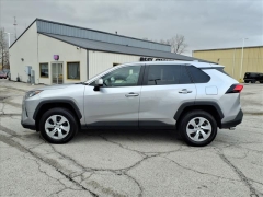 Used 2022  Toyota RAV4 LE FWD at Best Choice Motors near Lafayette&comma; IN