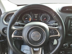 Used 2015  Jeep Renegade 4d SUV 4WD Latitude at Best Choice Motors near Lafayette&comma; IN