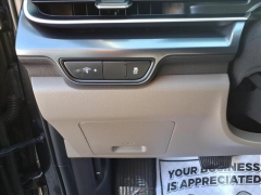 Used 2025  Kia Carnival LXS FWD at Best Choice Motors near Lafayette&comma; IN