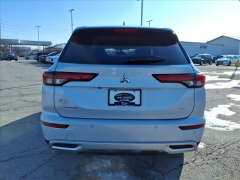 Used 2024  Mitsubishi Outlander SE S-AWC at Best Choice Motors near Lafayette&comma; IN