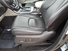 Used 2022  Kia Carnival LX Seat Package FWD at Best Choice Motors near Lafayette&comma; IN