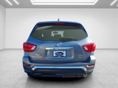 Used 2020  Nissan Pathfinder 4d SUV 4WD SL at Best Choice Motors near Lafayette&comma; IN