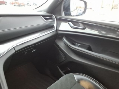 Used 2023  Jeep Grand Cherokee Altitude 4x4 at Best Choice Motors near Lafayette&comma; IN