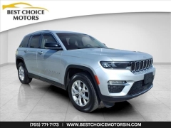 Used 2023  Jeep Grand Cherokee Limited 4x4 at Best Choice Motors near Lafayette&comma; IN