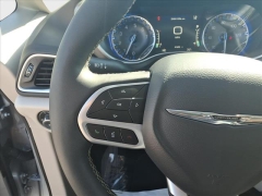 Used 2024  Chrysler Pacifica Touring L FWD at Best Choice Motors near Lafayette&comma; IN