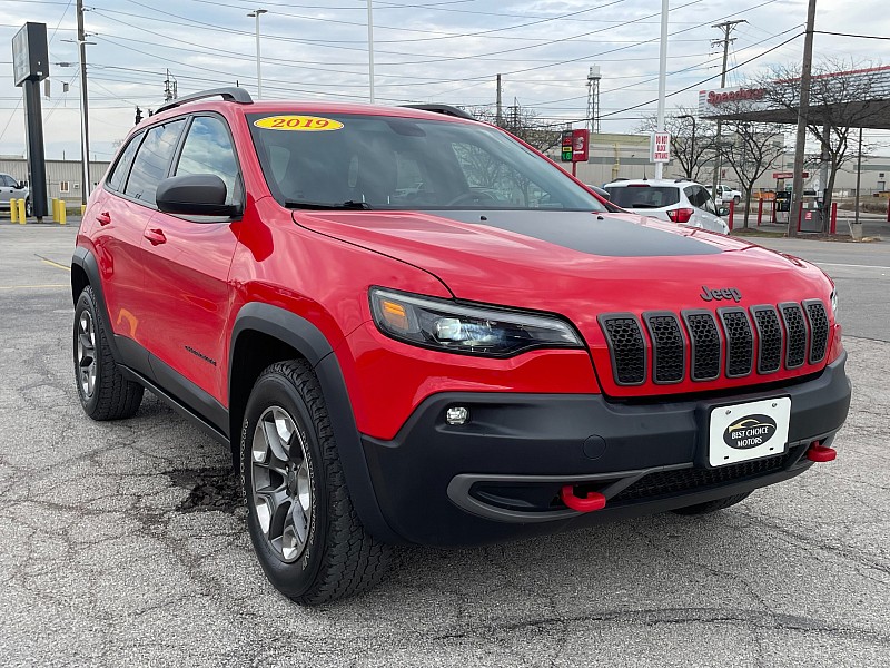 Used 2019  Jeep Cherokee 4d SUV 4WD Trailhawk 3.2L at Best Choice Motors near Lafayette, IN