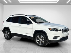  2022 Jeep Cherokee Limited 4x4 at Best Choice Motors near Lafayette&comma; IN
