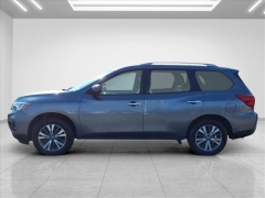 Used 2020  Nissan Pathfinder 4d SUV 4WD SL at Best Choice Motors near Lafayette&comma; IN