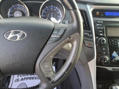 Used 2012  Hyundai Sonata 4d Sedan SE at Best Choice Motors near Lafayette&comma; IN