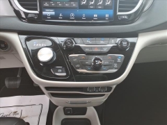 Used 2024  Chrysler Pacifica Touring L FWD at Best Choice Motors near Lafayette&comma; IN