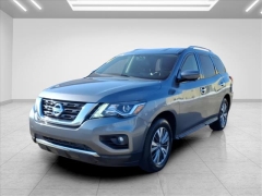 Used 2020  Nissan Pathfinder 4d SUV 4WD SL at Best Choice Motors near Lafayette&comma; IN