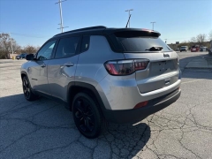 Used 2021  Jeep Compass Altitude FWD at Best Choice Motors near Lafayette&comma; IN