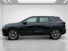 Used 2025  Chevrolet Blazer FWD 4dr LT w&sol;2LT at Best Choice Motors near Lafayette&comma; IN