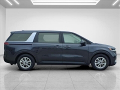 Used 2022  Kia Carnival LX Seat Package FWD at Best Choice Motors near Lafayette&comma; IN
