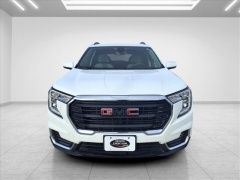 Used 2023  GMC Terrain AWD 4dr SLE at Best Choice Motors near Lafayette&comma; IN