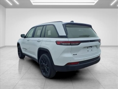 Used 2024  Jeep Grand Cherokee Altitude X 4x4 at Best Choice Motors near Lafayette&comma; IN