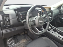 Used 2024  Nissan Pathfinder SV 4WD at Best Choice Motors near Lafayette&comma; IN