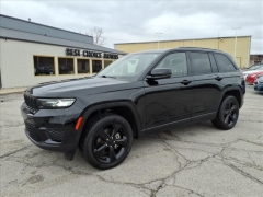 Used 2023  Jeep Grand Cherokee Altitude 4x4 at Best Choice Motors near Lafayette&comma; IN