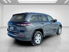 Used 2023  Jeep Grand Cherokee Laredo 4x4 at Best Choice Motors near Lafayette&comma; IN