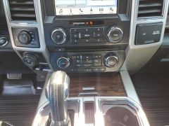 Used 2018  Ford F-150 4WD SuperCrew Lariat 6 1&sol;2 Dsl at Best Choice Motors near Lafayette&comma; IN