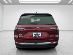 Used 2023  Jeep Grand Cherokee Laredo 4x4 at Best Choice Motors near Lafayette&comma; IN