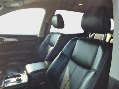 Used 2020  Nissan Pathfinder 4d SUV 4WD SL at Best Choice Motors near Lafayette&comma; IN