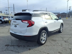 Used 2023  GMC Terrain AWD 4dr SLE at Best Choice Motors near Lafayette&comma; IN