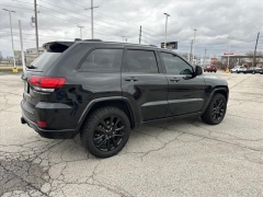 Used 2020  Jeep Grand Cherokee 4d SUV 4WD Laredo Altitude at Best Choice Motors near Lafayette&comma; IN