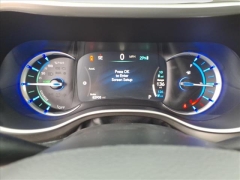 Used 2021  Chrysler Pacifica Hybrid Touring L FWD at Best Choice Motors near Lafayette&comma; IN