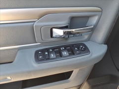 Used 2019  Ram 1500 Classic 4WD Crew Cab SLT at Best Choice Motors near Lafayette&comma; IN