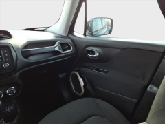 Used 2015  Jeep Renegade 4d SUV 4WD Latitude at Best Choice Motors near Lafayette&comma; IN