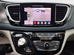 Used 2021  Chrysler Pacifica Hybrid Touring L FWD at Best Choice Motors near Lafayette&comma; IN