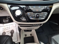 Used 2021  Chrysler Pacifica Hybrid Touring L FWD at Best Choice Motors near Lafayette&comma; IN