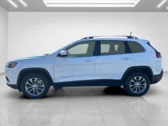 Used 2019  Jeep Cherokee 4d SUV 4WD Latitude Plus 2&period;0L Turbo at Best Choice Motors near Lafayette&comma; IN