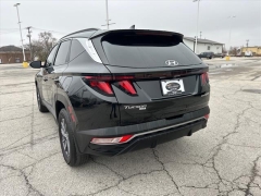 Used 2024  Hyundai Tucson Hybrid Blue AWD at Best Choice Motors near Lafayette&comma; IN