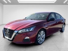 Used 2022  Nissan Altima 2&period;5 SV AWD Sedan at Best Choice Motors near Lafayette&comma; IN