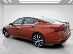 Used 2021  Nissan Altima 2&period;5 Platinum AWD Sedan at Best Choice Motors near Lafayette&comma; IN