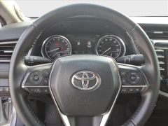 Used 2020  Toyota Camry 4d Sedan XLE at Best Choice Motors near Lafayette&comma; IN