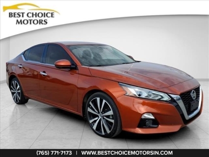 Used 2021 Nissan Altima 2.5 Platinum AWD Sedan at Best Choice Motors near Lafayette, IN