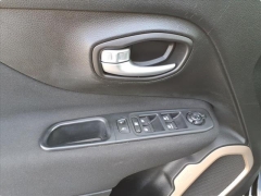 Used 2015  Jeep Renegade 4d SUV 4WD Latitude at Best Choice Motors near Lafayette&comma; IN